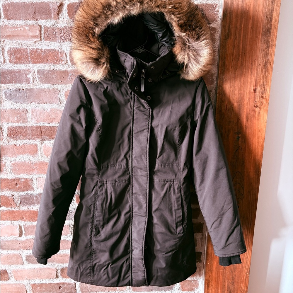 KANUK - Women's black Fur-Trimmed jacket